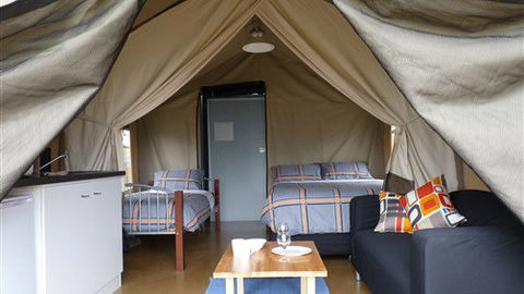 Lorne Bush House Cottages & Eco Retreats - VIC Tourism 5