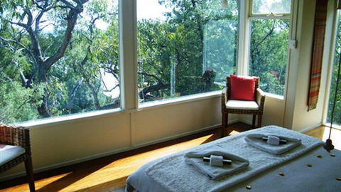 Aquila Eco Lodges - VIC Tourism 1