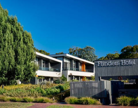 Flinders Hotel - VIC Tourism 0