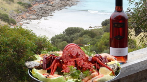 Sea Dragon Lodge - VIC Tourism 0