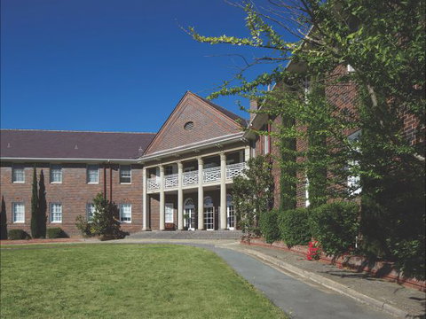 Brassey Hotel - VIC Tourism 2