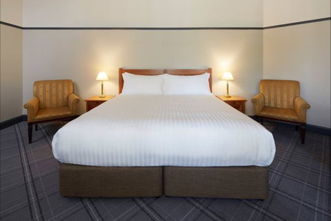 Brassey Hotel - VIC Tourism 3