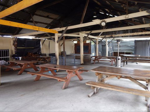 Club House Hotel - VIC Tourism 3