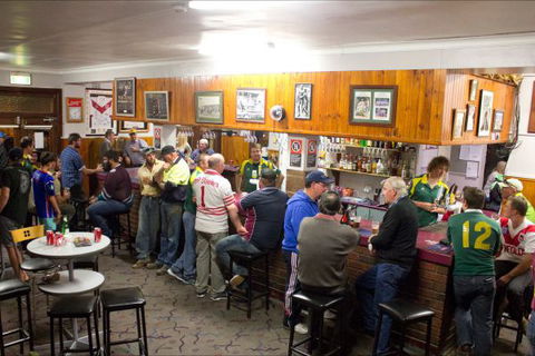 Courthouse Hotel Boorowa - VIC Tourism 2
