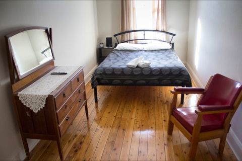 Courthouse Hotel Boorowa - VIC Tourism 4