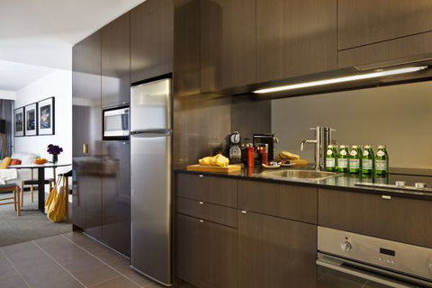East Hotel + Apartments - VIC Tourism 2
