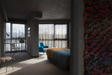 Hotel Hotel - VIC Tourism 3