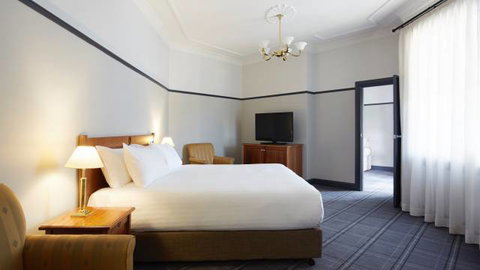 Brassey Hotel - VIC Tourism 0