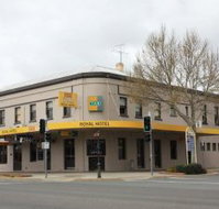 Royal Hotel Yass - VIC Tourism