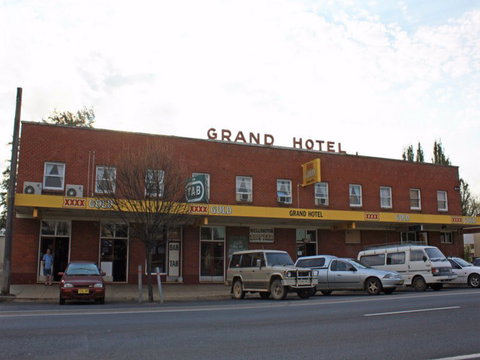 Grand Hotel Wellington - VIC Tourism 0