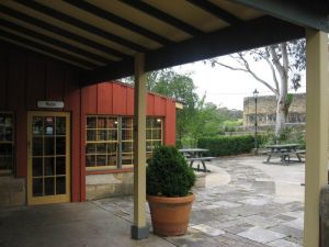 Surveyor General Inn - VIC Tourism 0