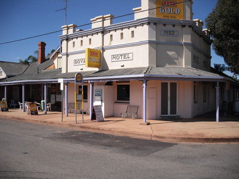 Royal Hotel Grong Grong - VIC Tourism 0