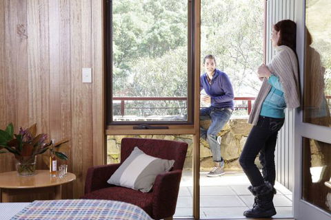 Thredbo Alpine Hotel - VIC Tourism 6