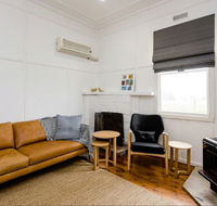 Castleview Cottage - VIC Tourism
