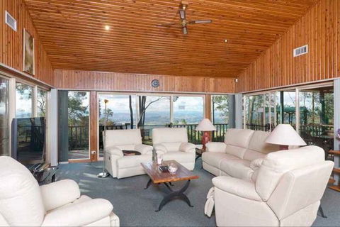 Eagleview Resort - VIC Tourism 7