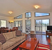 Villa Siena - VIC Tourism