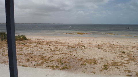 Happy Shack - VIC Tourism 0
