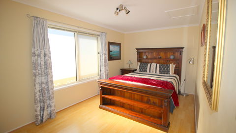 Christies Cottage For Holidays And Relocations. - VIC Tourism 30
