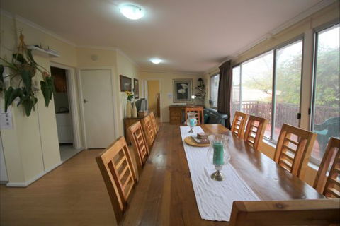 Christies Cottage For Holidays And Relocations. - VIC Tourism 10