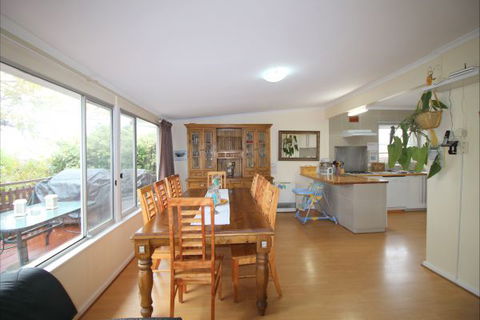 Christies Cottage For Holidays And Relocations. - VIC Tourism 12