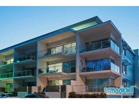 Unwind At 29 Breeze Penthouse - VIC Tourism 0