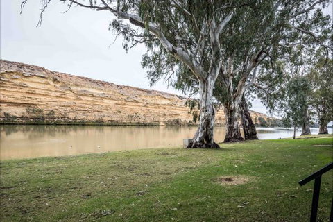 River Shack Rentals - Living The Dream - VIC Tourism 3