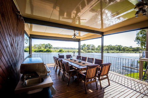 River Shack Rentals - Living The Dream - VIC Tourism 47