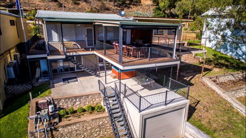 River Shack Rentals - Living The Dream - VIC Tourism 54