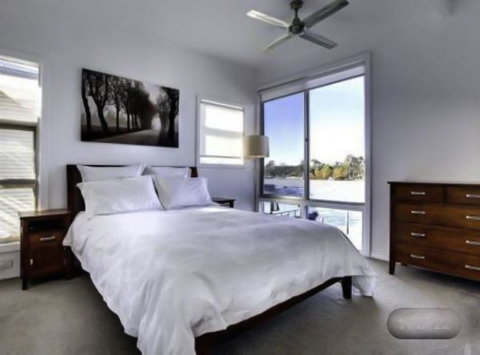 River Shack Rentals - Living The Dream - VIC Tourism 99