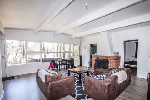River Shack Rentals - Living The Dream - VIC Tourism 107