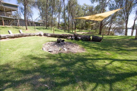 River Shack Rentals - Living The Dream - VIC Tourism 109