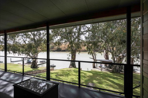 River Shack Rentals - Living The Dream - VIC Tourism 37