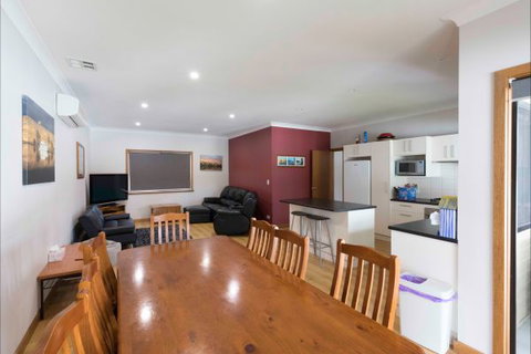River Shack Rentals - Living The Dream - VIC Tourism 40