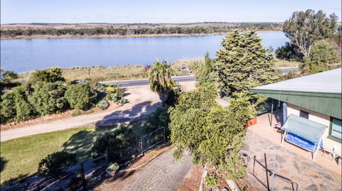 River Shack Rentals - Living The Dream - VIC Tourism 63