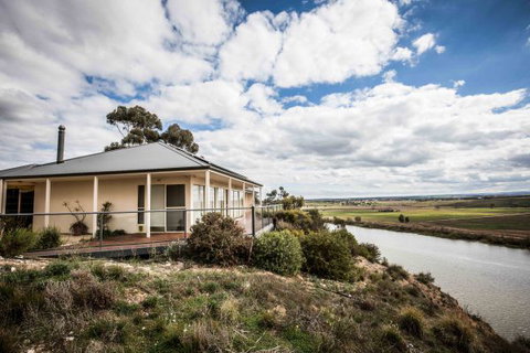 River Shack Rentals - Living The Dream - VIC Tourism 27