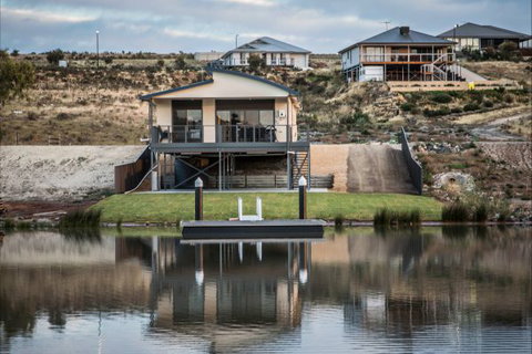 River Shack Rentals - Living The Dream - VIC Tourism 86