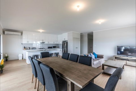 River Shack Rentals - Living The Dream - VIC Tourism 90