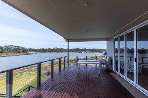 River Shack Rentals - Living The Dream - VIC Tourism 111