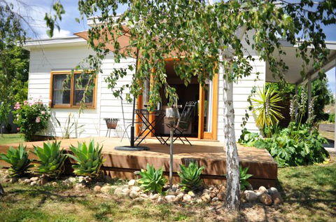 Casolare B&B Vineyard Accommodation - VIC Tourism 0