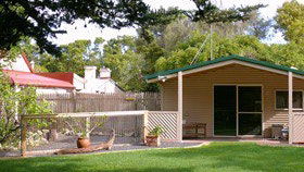 Shiralea Country Cottage - VIC Tourism 0