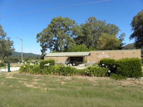 Myrtleford Masonic Units - VIC Tourism 7