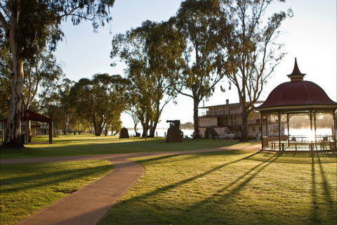 River Shack Rentals - Living The Dream - VIC Tourism 80