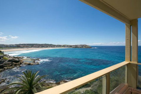 Jacques Avenue - VIC Tourism 2