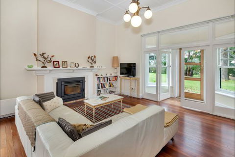 Eurambeen Historic Homestead And Gardens - VIC Tourism 3
