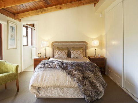 Grevillea Chalet - VIC Tourism 5