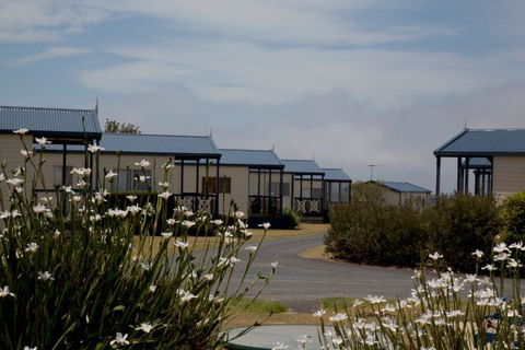 Swan Bay Holiday Park - VIC Tourism 0