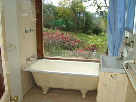 Hermitage Cottage - VIC Tourism 7