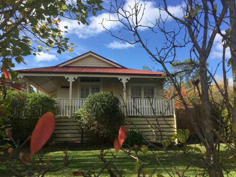 Brentwood Accommodation - VIC Tourism 6