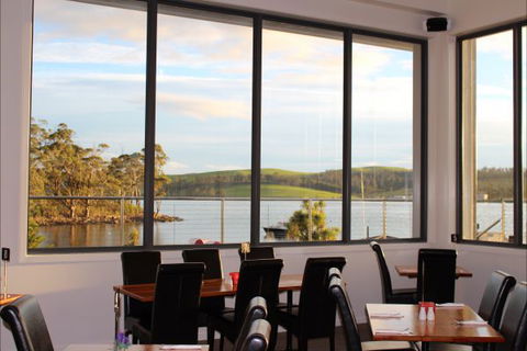 Eastcoaster Resort - VIC Tourism 3