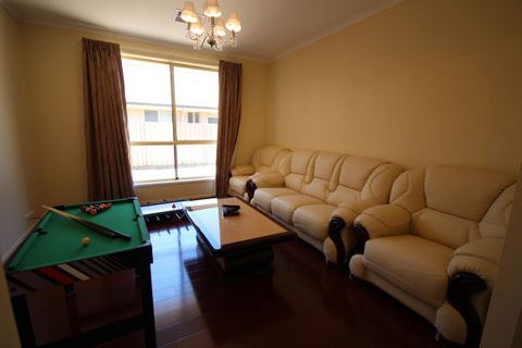 LJ Hooker Goolwa Holiday Rentals - 42 Underwood Avenue, Goolwa Beach - VIC Tourism 17